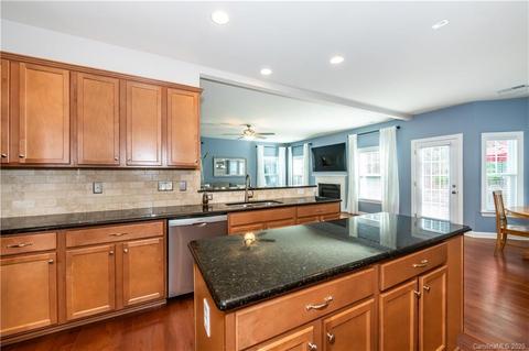 10700 Alabaster Dr, Davidson, NC 28036 photo 10