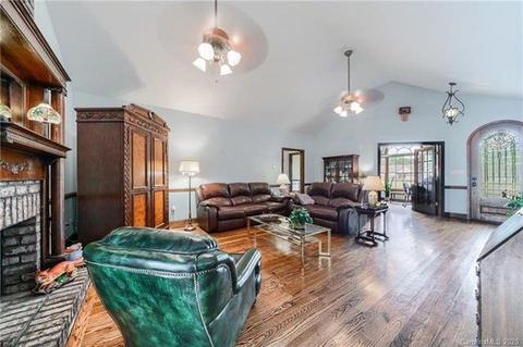 1860 Thomasville Rd, Conover, NC 28613 photo 8