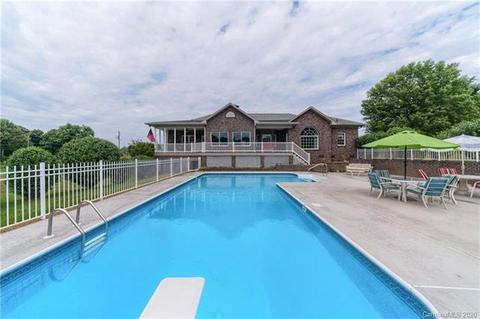 1860 Thomasville Rd, Conover, NC 28613 photo 3