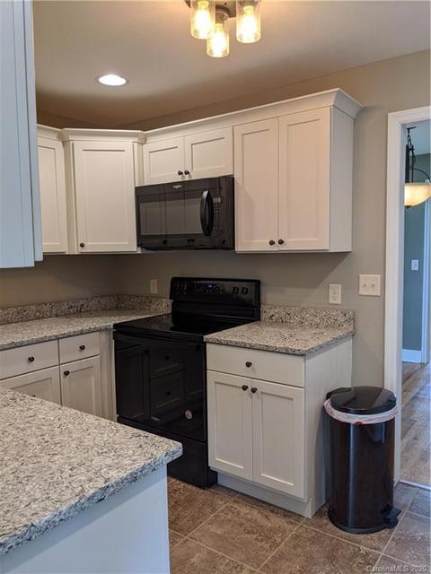 394 Summit Ave, Spruce Pine, NC 28777 photo 15