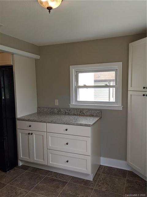 394 Summit Ave, Spruce Pine, NC 28777 photo 37