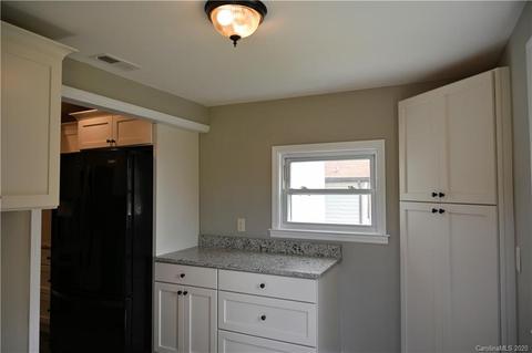 394 Summit Ave, Spruce Pine, NC 28777 photo 36