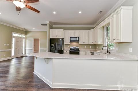 2537 Round Table Rd, Monroe, NC 28110 photo 9