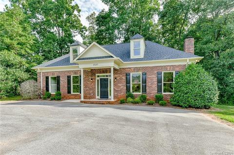 2537 Round Table Rd, Monroe, NC 28110 photo 1