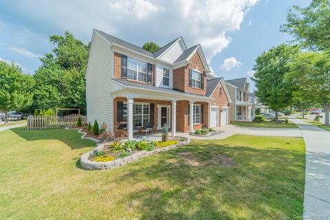 20102 Beard St, Cornelius, NC 28031 photo 2