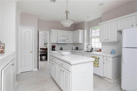 332 Brixham Pl, Fort Mill, SC 29708 photo 6
