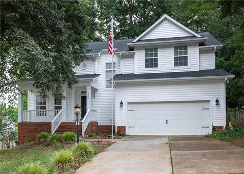 332 Brixham Pl, Fort Mill, SC 29708 photo 2