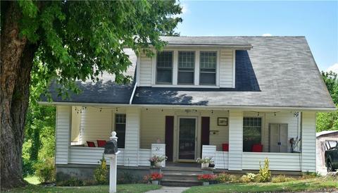 21 Newfound St, Canton, NC 28716 photo 2