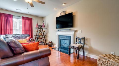 538 Daventry Ct, Clover, SC 29710 photo 8