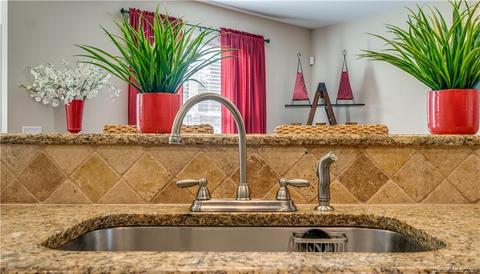538 Daventry Ct, Clover, SC 29710 photo 14
