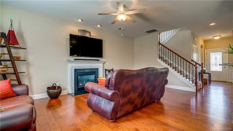 538 Daventry Ct, Clover, SC 29710 photo 9