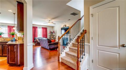 538 Daventry Ct, Clover, SC 29710 photo 6