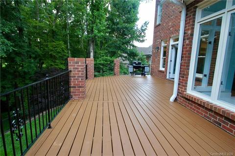 18716 River Falls Dr, Davidson, NC 28036 photo 5