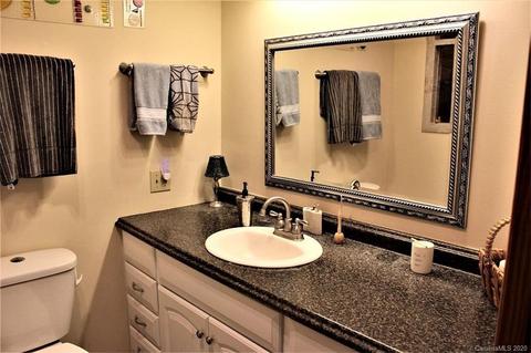 562 Suntrace Cir, Cullowhee, NC 28723 photo 18