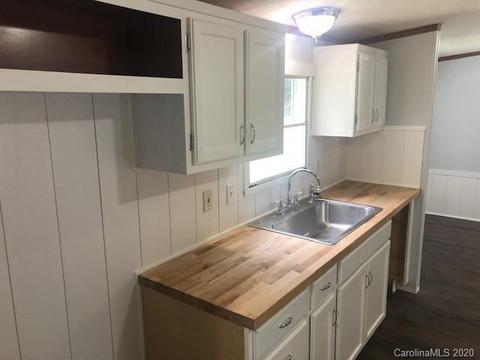 204 Canfield Dr, Olin, NC 28660 photo 6