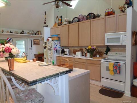 256 E View Rd, Sylva, NC 28779 photo 4