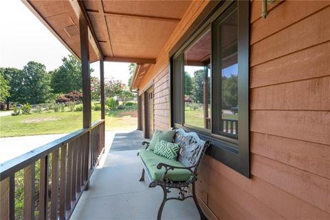 4629 Queens Rd, Hickory, NC 28602 photo 4