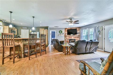90 Devlin St, Canton, NC 28716 photo 16