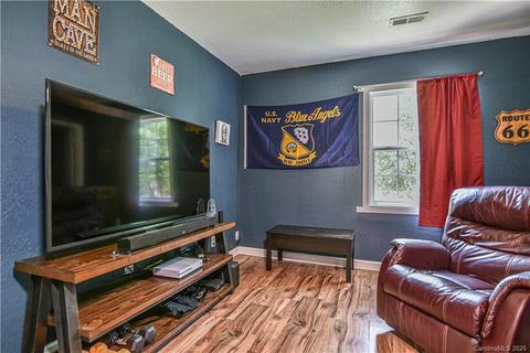 90 Devlin St, Canton, NC 28716 photo 21