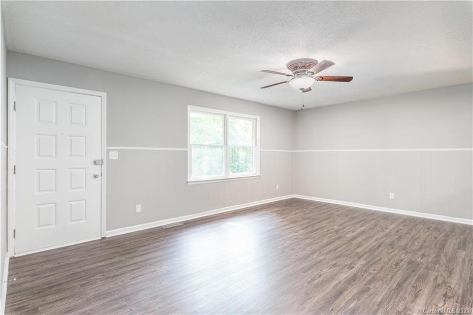  309 E Brevard St, Stanley, NC 28164 photo 9