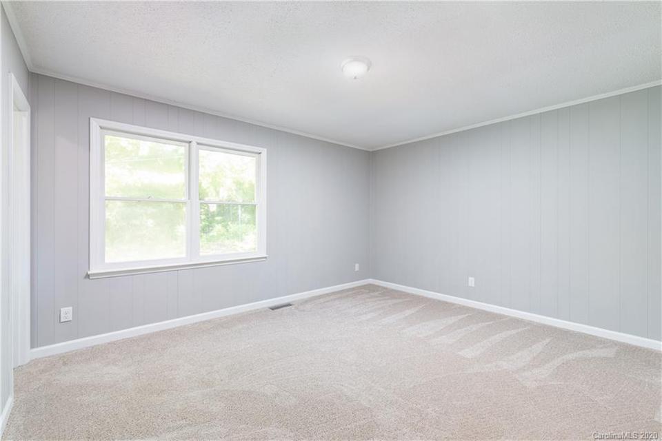  309 E Brevard St, Stanley, NC 28164 photo 11