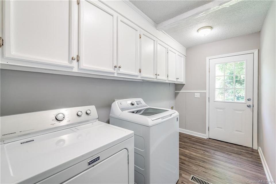  309 E Brevard St, Stanley, NC 28164 photo 16