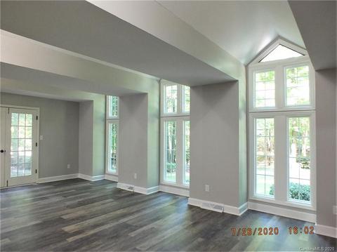 602 Rugby Rd, Lancaster, SC 29720 photo 2