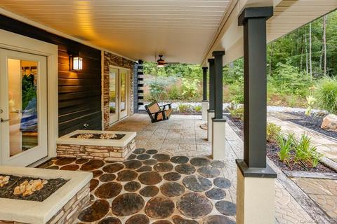 537 Turning Leaf Ln, Mill Spring, NC 28756 photo 3