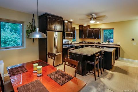 537 Turning Leaf Ln, Mill Spring, NC 28756 photo 5