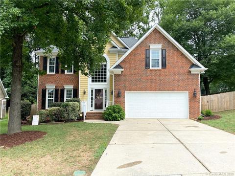 8100 Forest Shadow Cir, Cornelius, NC 28031 photo 1