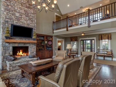 995 Deep Gap Farm Rd, Mill Spring, NC 28756 photo 3