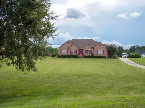 515 Heather Pl, Monroe, NC 28112 photo 3