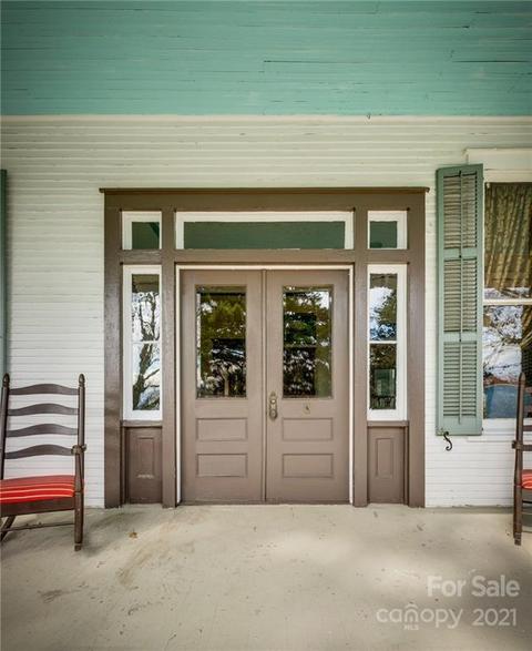 100 Bearwallow Rd, Little Switzerland, NC 28749 photo 4