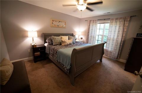 220 Pine Meadows Cir, Hickory, NC 28601 photo 17