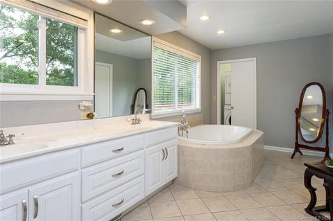 235 Aurora Ln, Tryon, NC 28782 photo 18