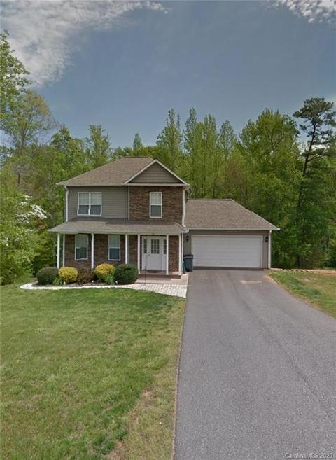 216 Pine Meadows Cir, Hickory, NC 28601 photo 1