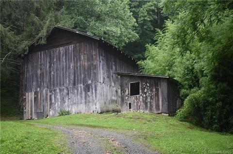 5922 Max Patch Rd, Clyde, NC 28721 photo 3