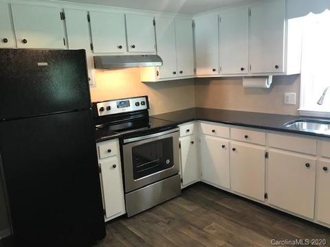 1668 Ruth St, Lancaster, SC 29720 photo 3