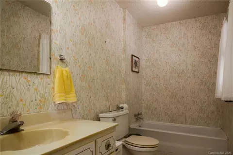 323 Carters Ridge Rd, Spruce Pine, NC 28777 photo 16