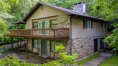 323 Carters Ridge Rd, Spruce Pine, NC 28777 photo 1