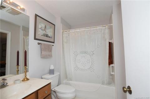 127 Burning Tree Ln, Flat Rock, NC 28731 photo 10