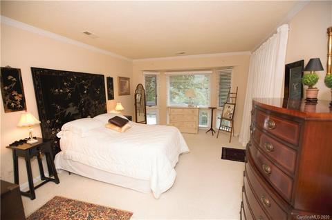 127 Burning Tree Ln, Flat Rock, NC 28731 photo 7