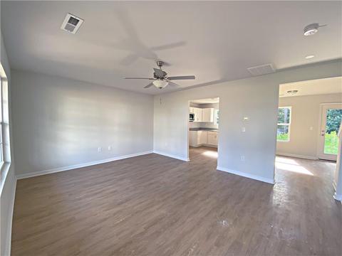 1661 Mayfair Dr, Conover, NC 28613 photo 2