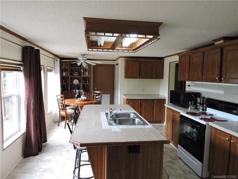 2245 Roaring Fork Rd, Mars Hill, NC 28754 photo 8
