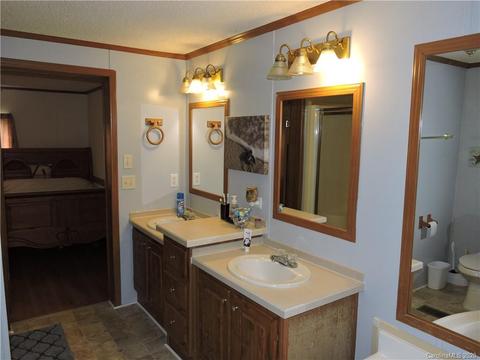 2245 Roaring Fork Rd, Mars Hill, NC 28754 photo 7