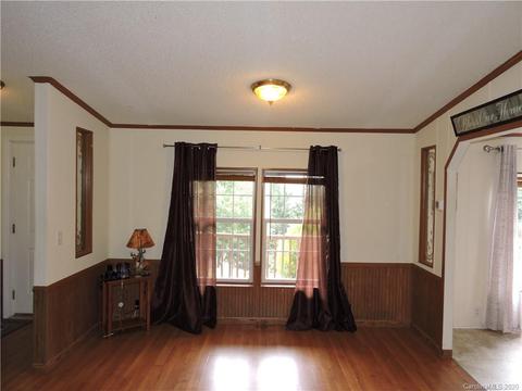 2245 Roaring Fork Rd, Mars Hill, NC 28754 photo 3