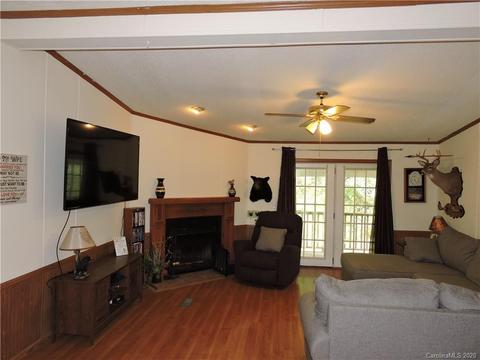 2245 Roaring Fork Rd, Mars Hill, NC 28754 photo 4