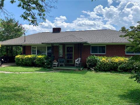 153 Gallimore Rd, Brevard, NC 28712 photo 1