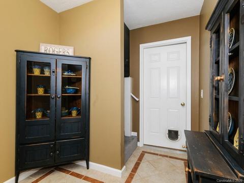85 Vancott Ct, Clyde, NC 28721 photo 3