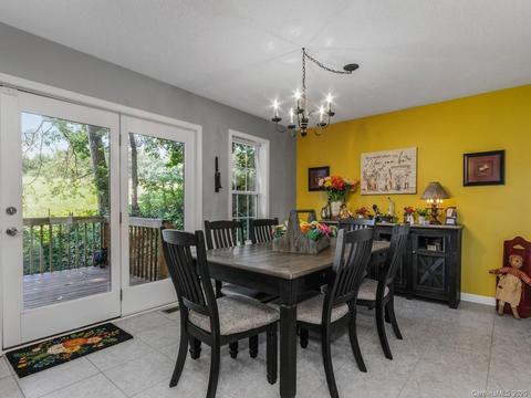 85 Vancott Ct, Clyde, NC 28721 photo 4